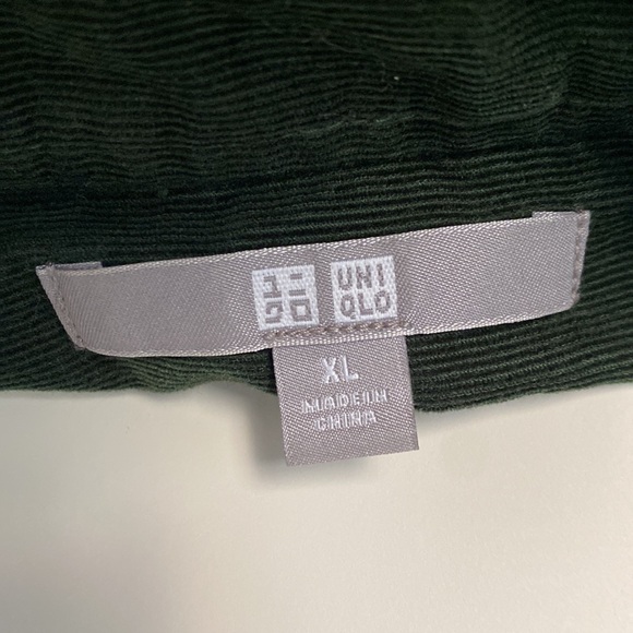 Uniqlo Green Corduroy Button Up Long Sleeve Shirt - Picture 5 of 5
